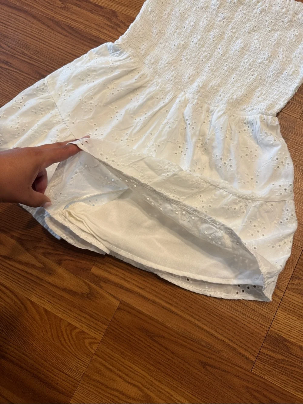 Ocean Drive White Eyelet Smocked Strapless Romper | Size Medium